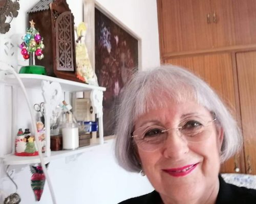 La tentadora mirada naif de Cristina Fonollosa