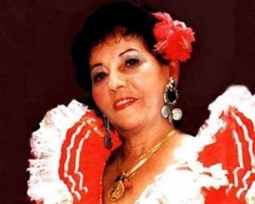 Un abrazo artemiseño para la Reina