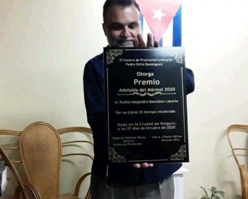 Premio Nacional de Poesía Adelaida del Mármol para Rubiel González Labarta