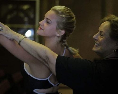 Confieren Premio Nacional de Danza 2021 a Laura Alonso (+Video)