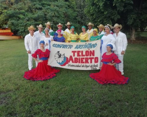 Telón Abierto y sus 24 velas