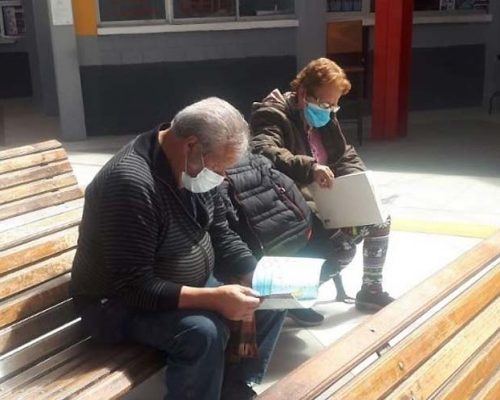 Terminal de Buses en Bolivia ofrece espacio a la literatura