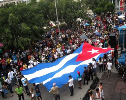 Bandera cubana: símbolo sagrado de la Patria