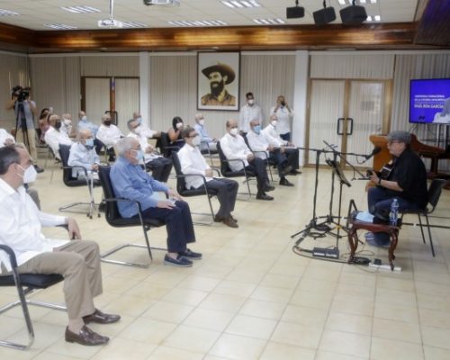 Una cátedra honorífica para el canciller cubano de la dignidad