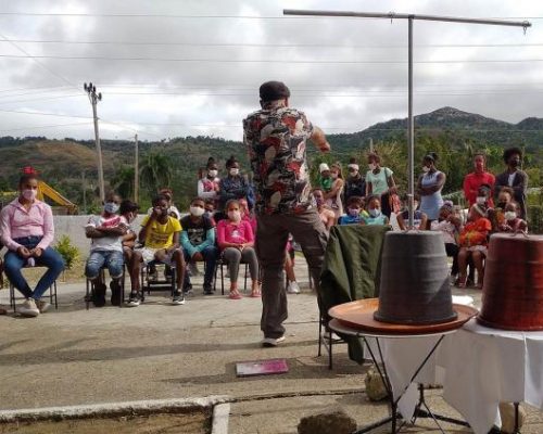 Cuando el teatro se muda a la montaña (+Video)