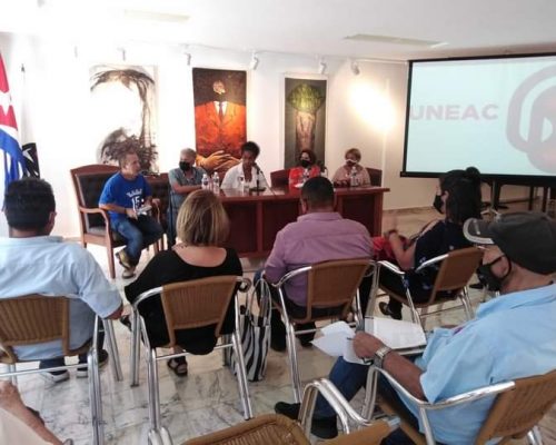 Visibilidad del trabajo comunitario en los medios mueve los caracoles