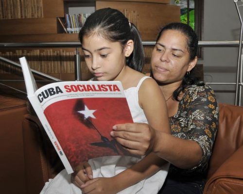 Cuba Socialista, una revista de la Revolución para la Revolución (+ Video)