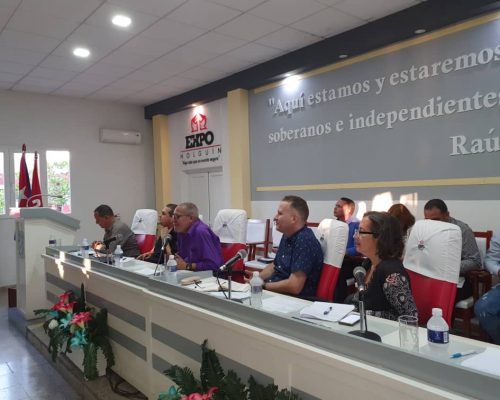 Artistas y escritores de Matanzas, Granma y Holguín debaten sobre la labor de la UNEAC entre 2019 y 2022
