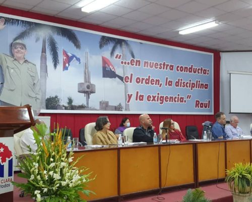 A defender el arte revolucionario llaman artistas al centro de Cuba