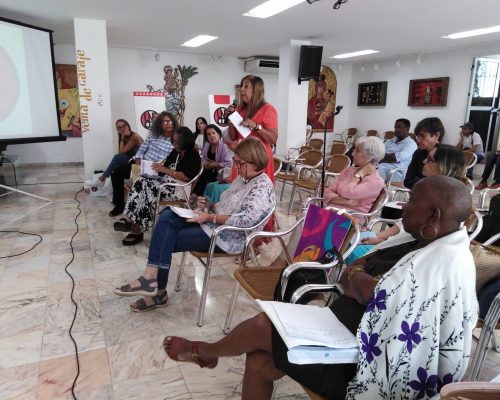 Intercambian artistas escénicos en Consejo Nacional de la UNEAC