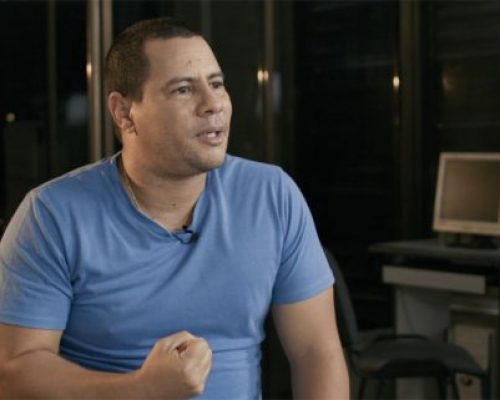 Israel Rojas, de Buena Fe, denuncia bloqueo a Cuba en el país Vasco