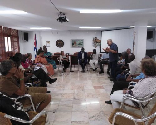 La espiritualidad es el oxígeno de los pueblos, afirmó el panafricanista Kémi Séba en la UNEAC