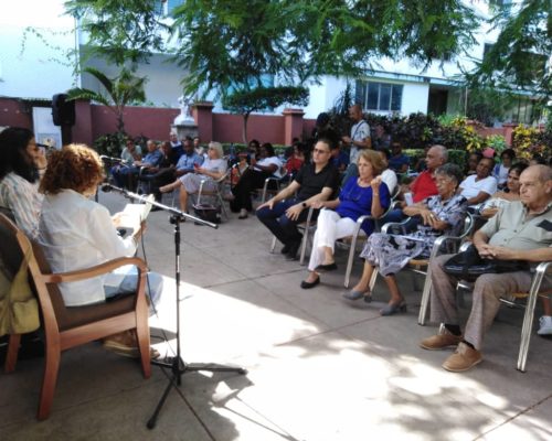 Escritores y artistas reclaman la paz y el cese del genocidio contra el pueblo Palestino