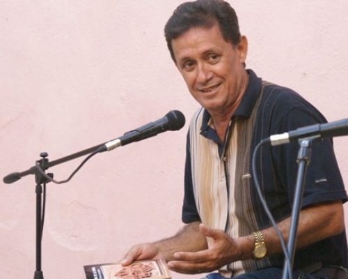 Rissell Parra Fontanilles: “Soy ante todo un ávido lector”