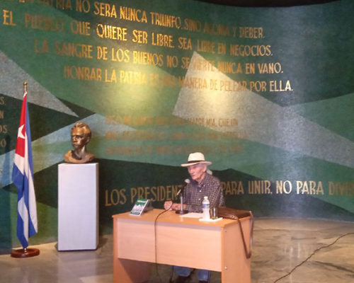Tengo: 60 años de un poemario hecho para el futuro