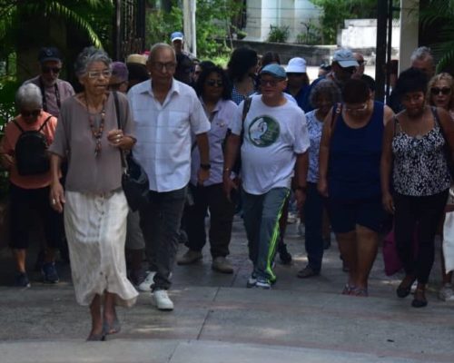 Brigada puertorriqueña Juan Rius Rivera de Solidaridad con Cuba visita sede nacional de la UNEAC