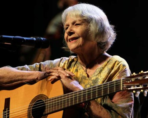 Fiel a todas las edades y latitudes: Marta Valdés cumple 90 años
