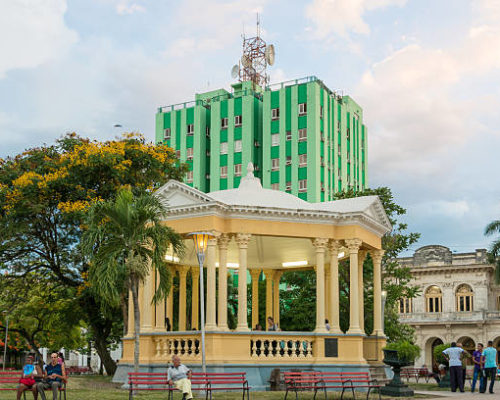 Canto de amor a una joven de 335 años
