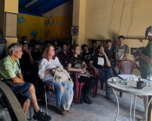 Desarrollan en Holguín encuentro de artistas papeleros