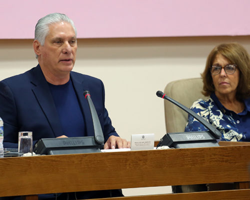 Afirma Díaz Canel que la cultura es indispensable para la espiritualidad del pueblo